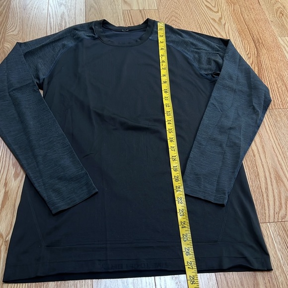 Lululemon men’s small let’s get sweaty long sleeve tee. - Picture 4 of 7